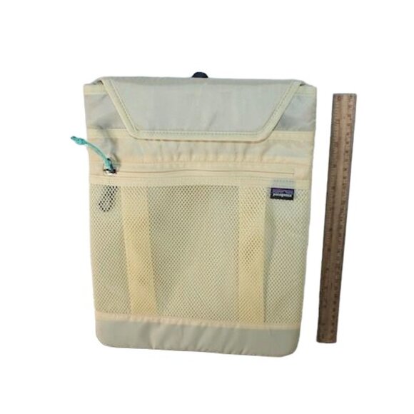 Patagonia white Travel Pack 26L NWOT - Picture 3 of 6